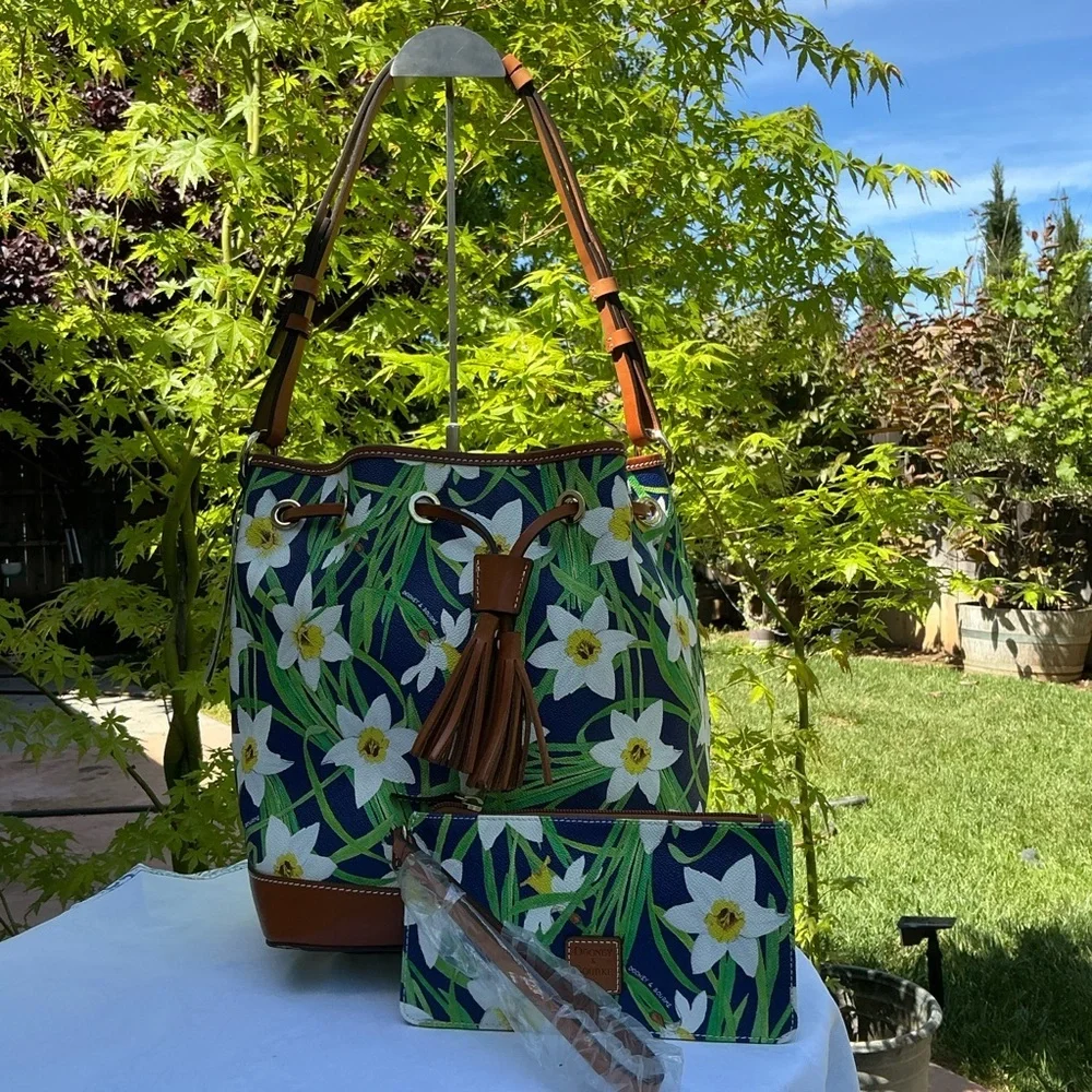 Dooney & Bourke Daffodil Navy Floral Drawstring Bucket Hobo Shoulder Bag Set NWT